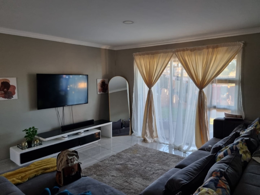 3 Bedroom Property for Sale in Noordhoek Free State